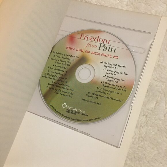 'Freedom from Pain' Softcover + CD By Peter A. Levine and Maggie P… - Picture 5 of 6